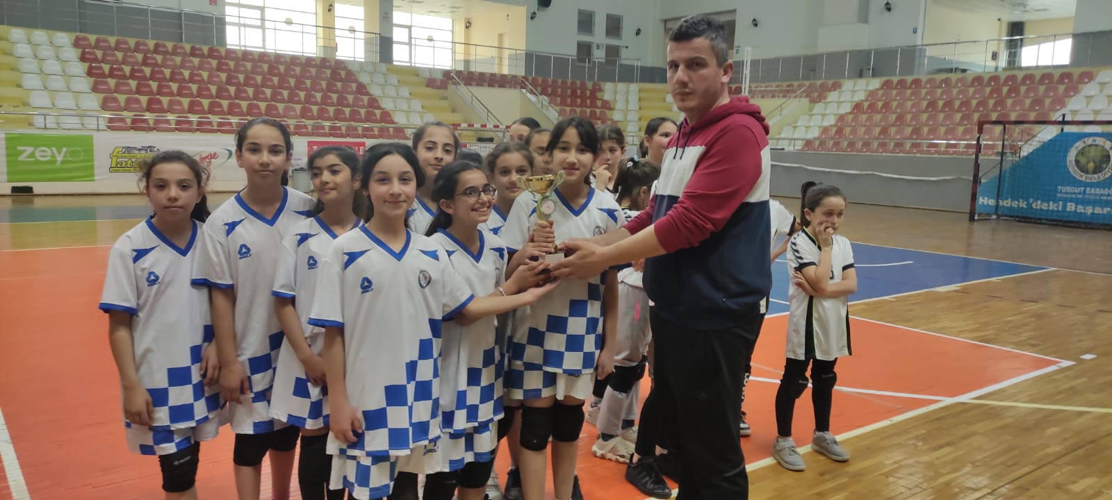 okul sporları küçük kızlar voleybol sonuçları